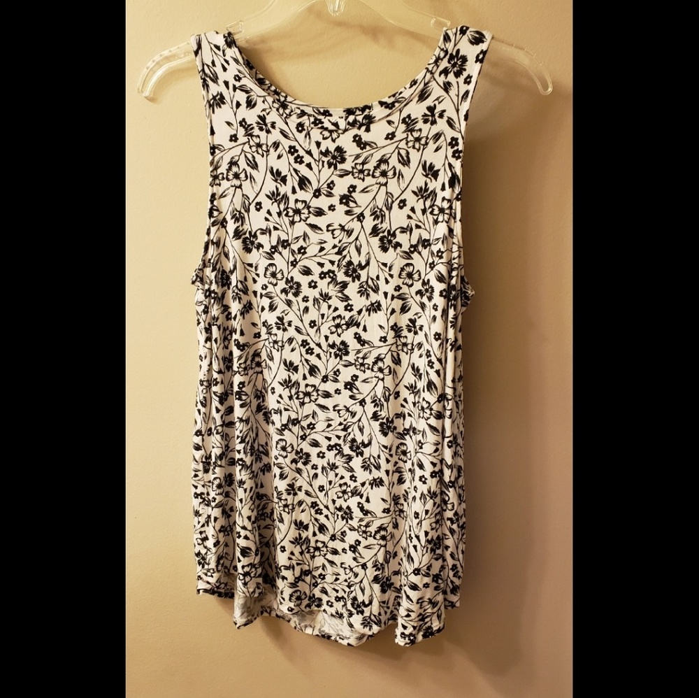Floral top - Old Navy